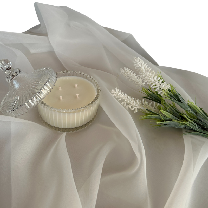 Vela Aromática Amber e Ginger Lily de 200 Gramas - Bombonier