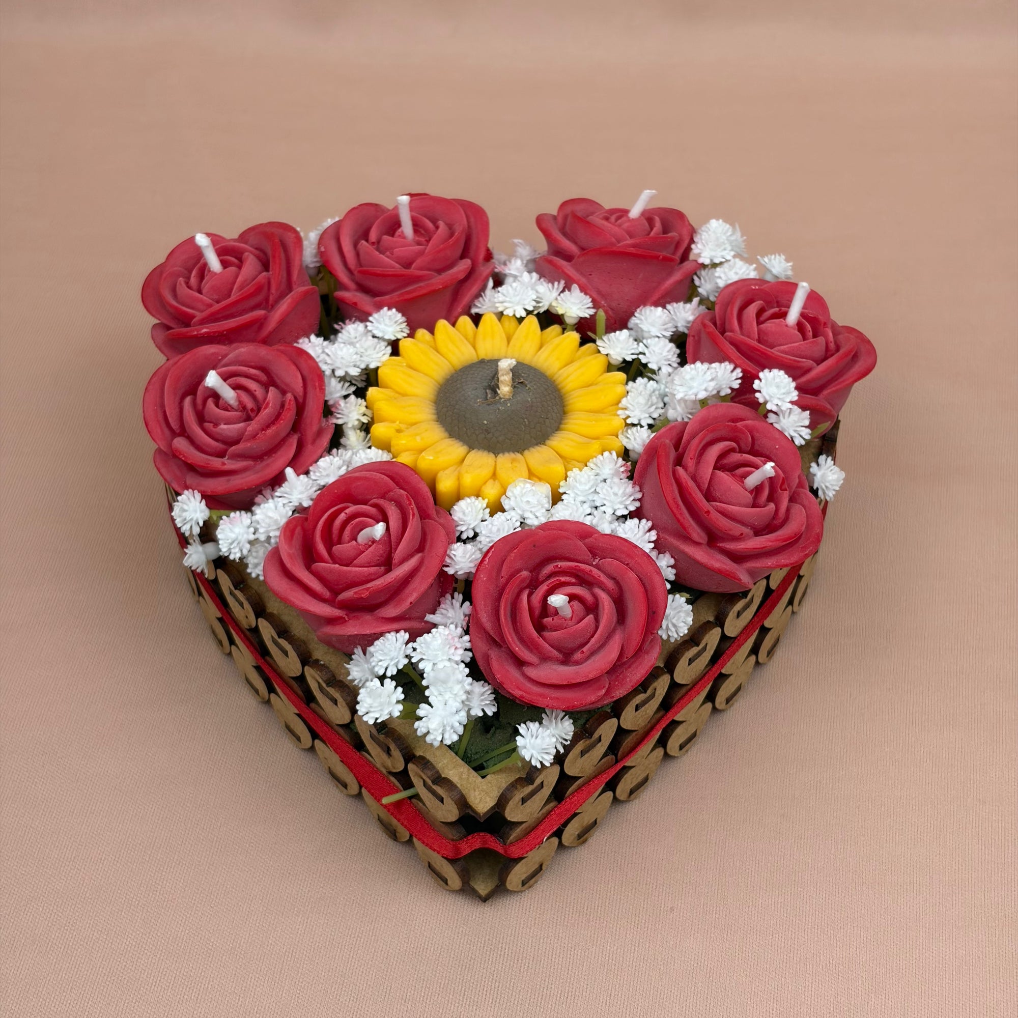 Arranjo Aromático Coração com Rosas 160 Gramas