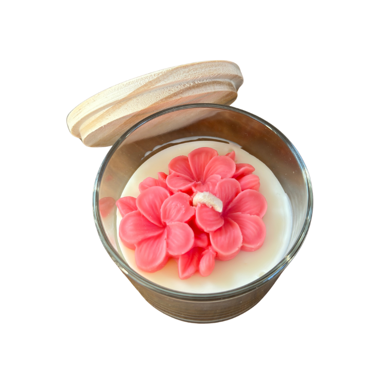 Vela Aromática de 80 Gramas em Copo com tampa de Madeira - Flor Hortência