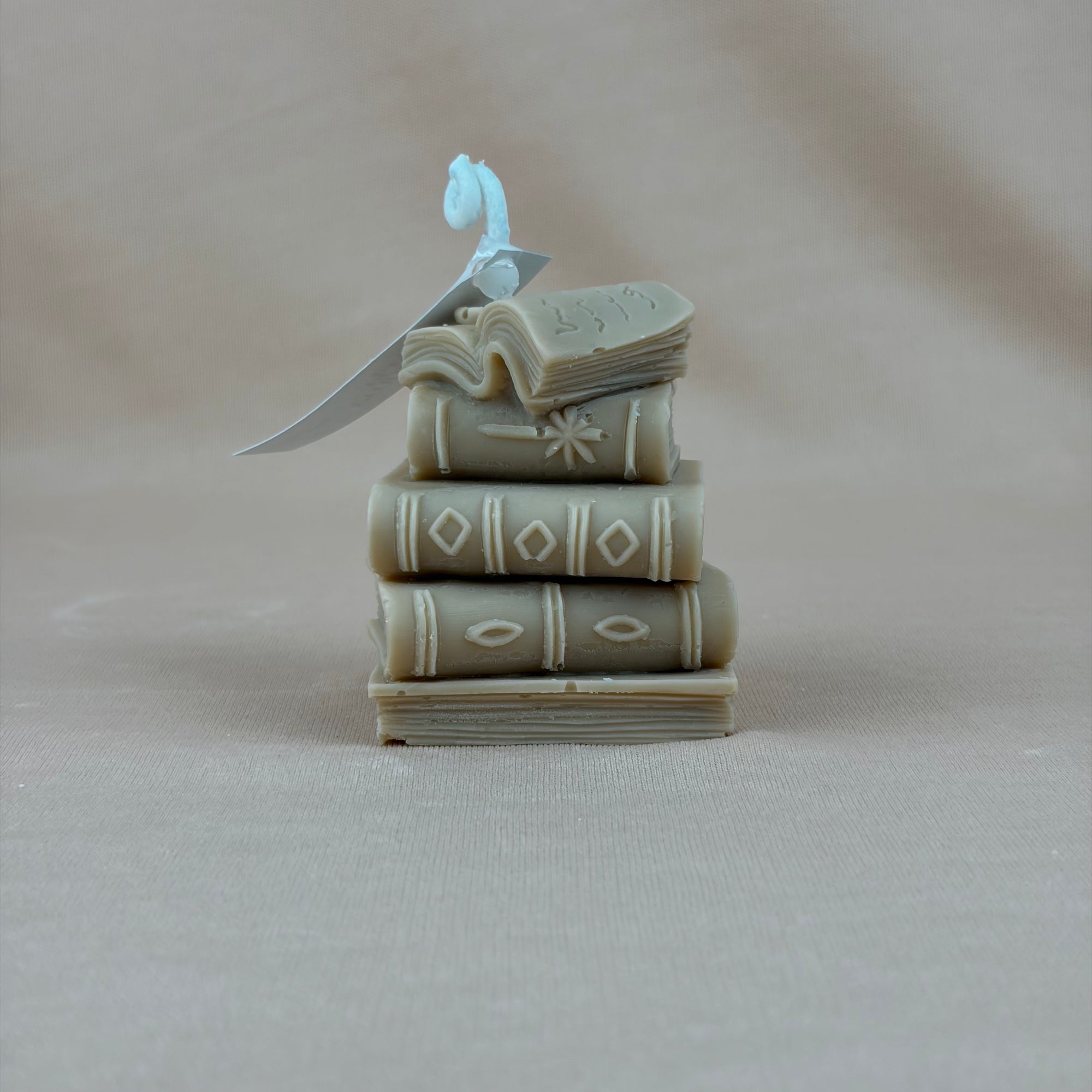 Vela Aromática Livros 70 Gramas