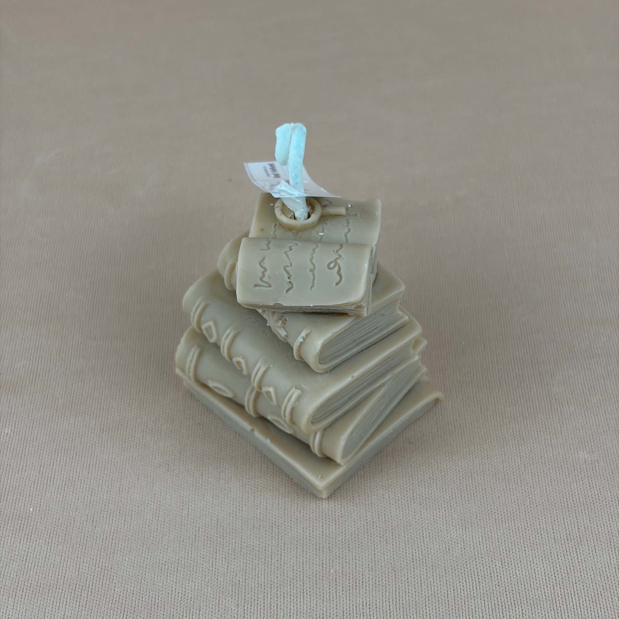 Vela Aromática Livros 70 Gramas