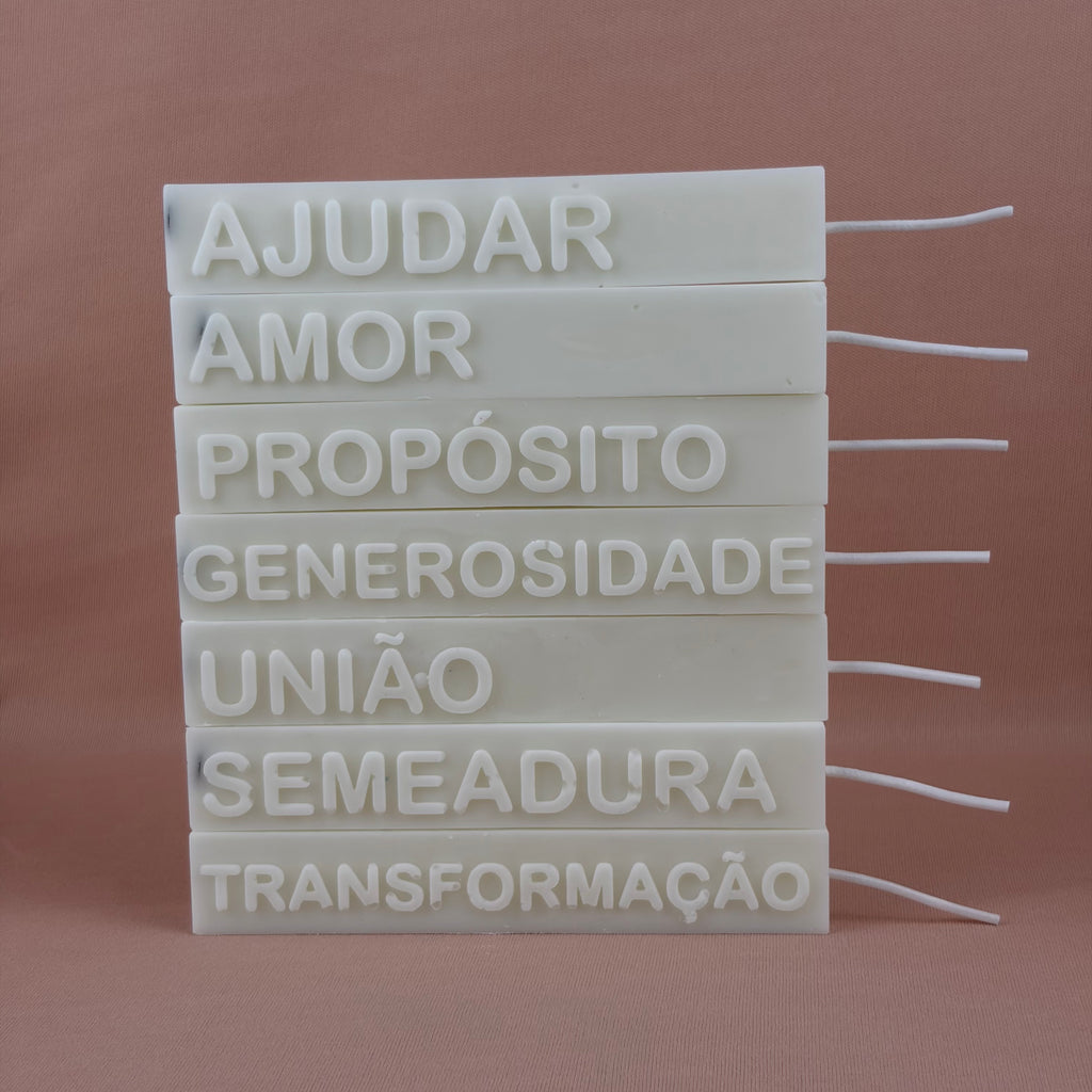 Vela Aromática com Palavra 70 Gramas