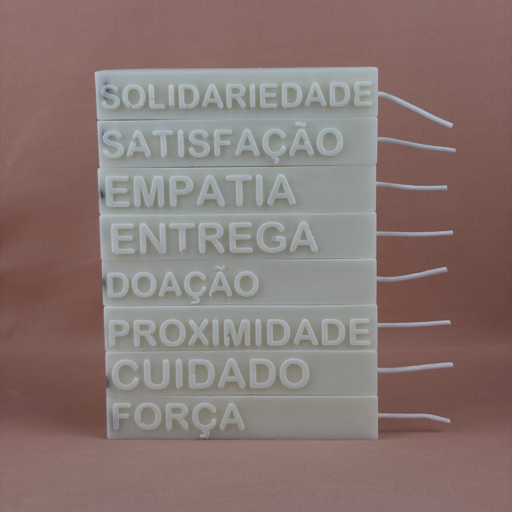 Vela Aromática com Palavra 70 Gramas