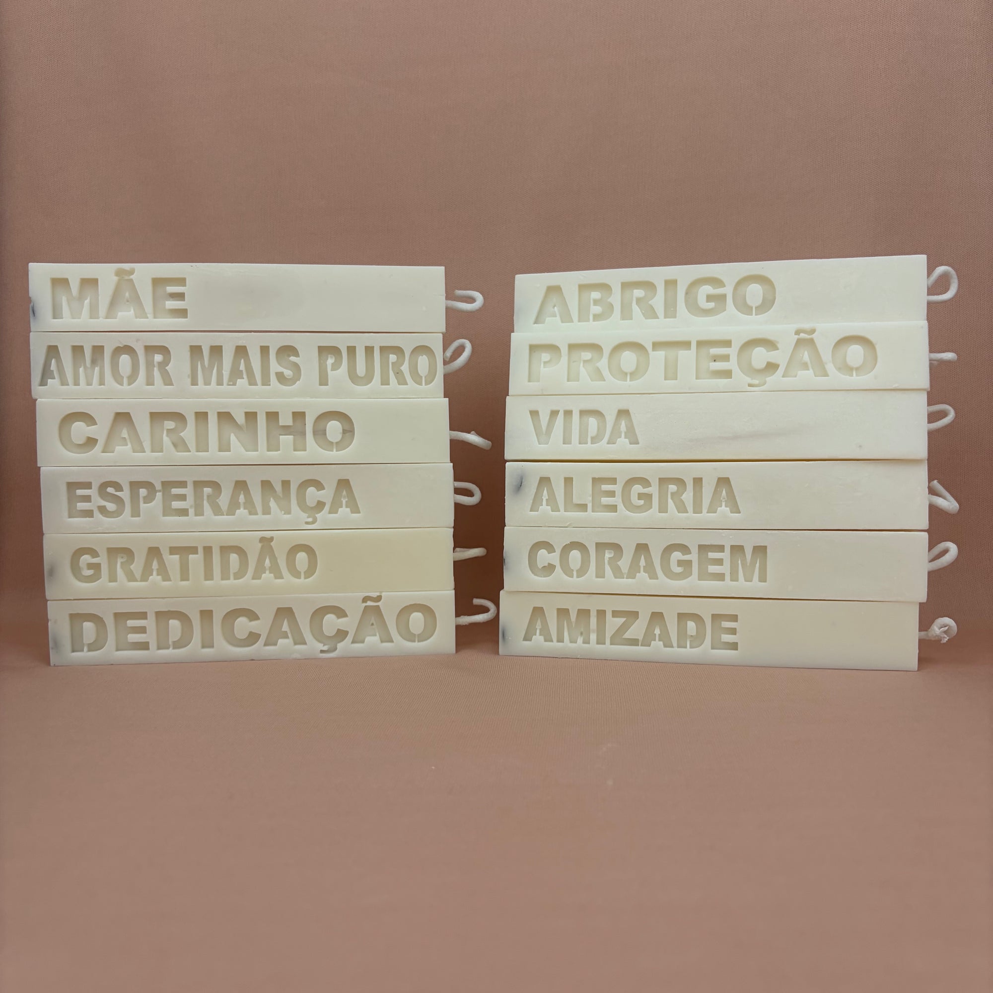 Vela Aromática com Palavra 70 Gramas